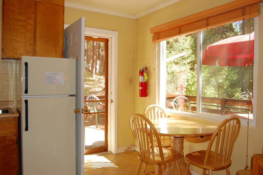 65 Sparrows Nest Wawona Exterior photo
